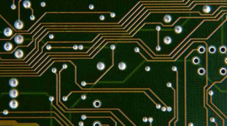 Analysis of the causes of pcb board anomalies such as white spots, microcracks, bubbles and delamination in PCB manufacturing process