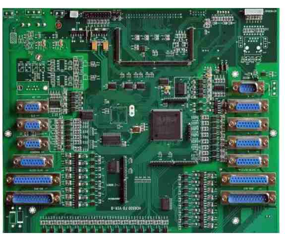 How does PCB design handle signals across dividers?