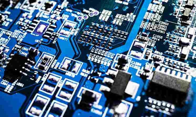 Harm of phosphorus moisture content in Pcb to anodized phosphorus film