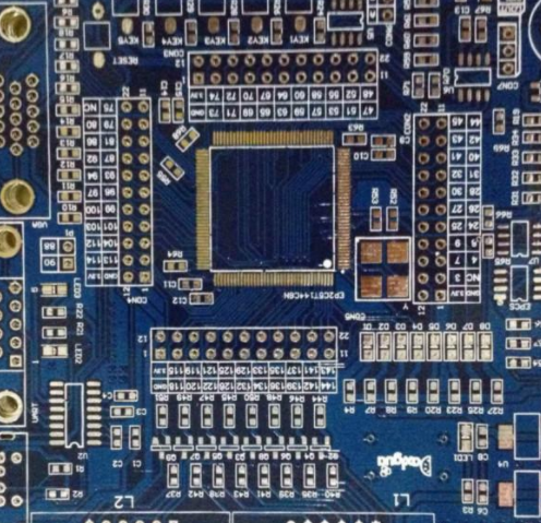 Electrolytic cleaning method of PCBA board