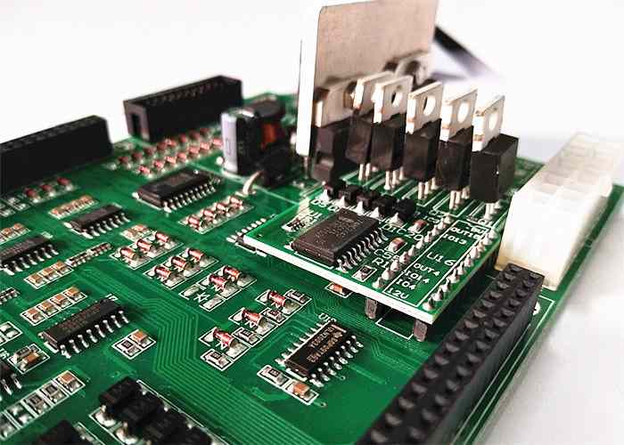 Explain the process of PCB circuit board